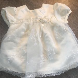 Sz 6/9mos Dress